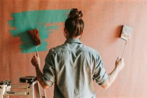 Guía definitiva para contratar pintores profesionales: transforma tu hogar con expertos en pintura